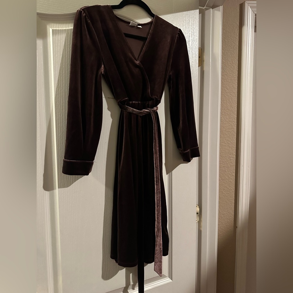 GAP Brown Velvet Midi Maternity Dress